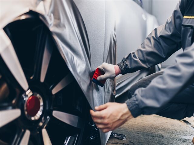 車のへこみ修理