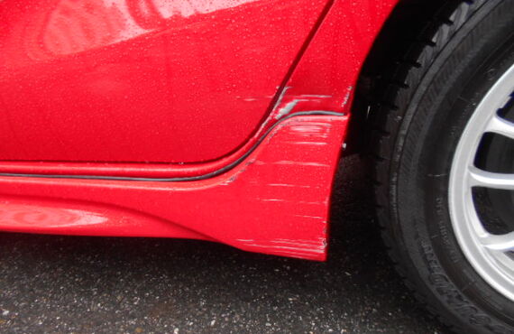 広島市南区より御来店のアクアリヤードアー・リヤーフェンダー・サイドジール板金塗装修理