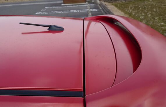 東広島市西条町よりお越しのマツダアクセラスポーツルーフなど塗装劣化修理は山本板金へ